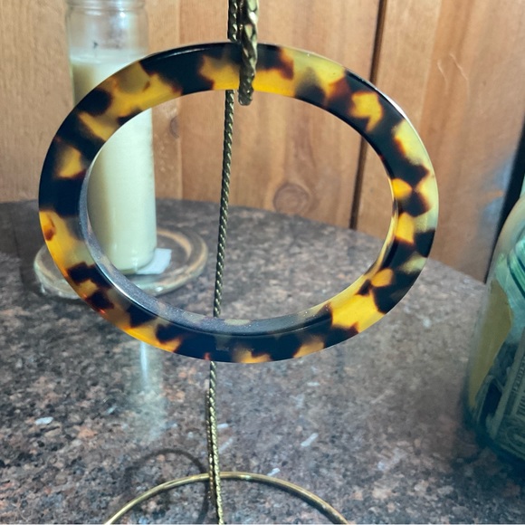 🔥HP🔥Salvatore Ferragamo Vintage Lucite Tortoise Bracelet + Gifts - Picture 4 of 12